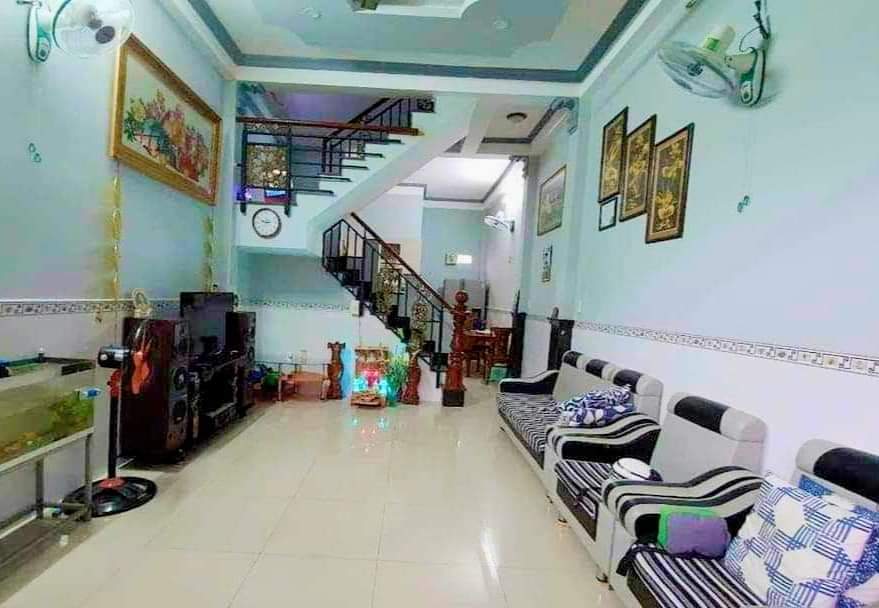 Nhà 2 tầng, 2pn. Hẻm xe hơi, phường Long Thạnh Mỹ, Quận 9. 74m2. Ngang 4m. Giá tốt 3ty2