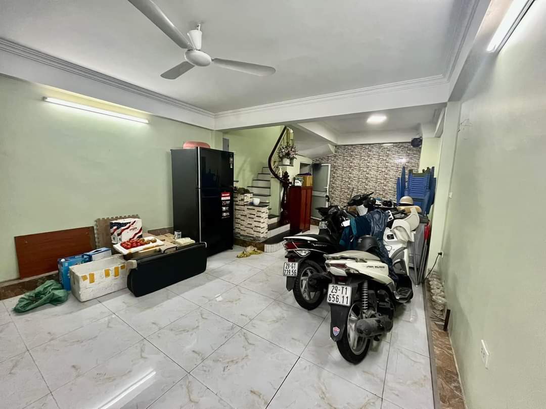 BÁN NHÀ VŨ TRỌNG PHỤNG,Ô TÔ ĐỖ CỬA,10M RA MẶT PHỐ,NGÕ THÔNG,33M2×6TẦNG,MT:4,3M