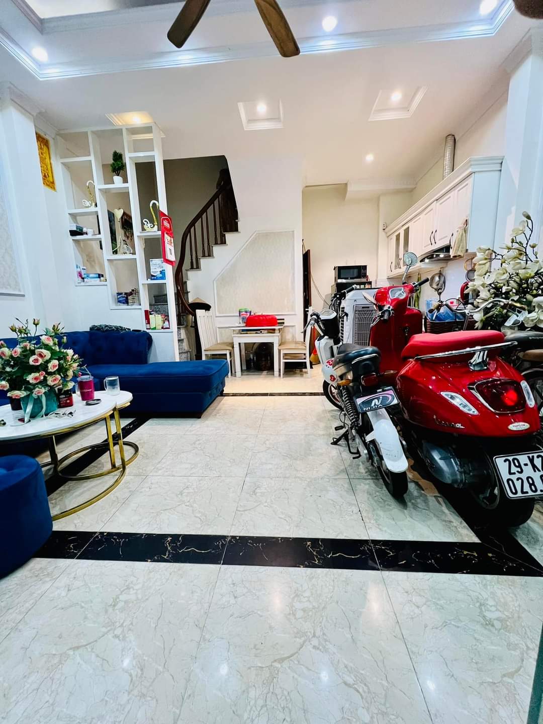 Oto, kinh doanh Bát Khối,Long Biên. 32m2, 5tầng. full nội thất. Nhỉnh 3tỷ