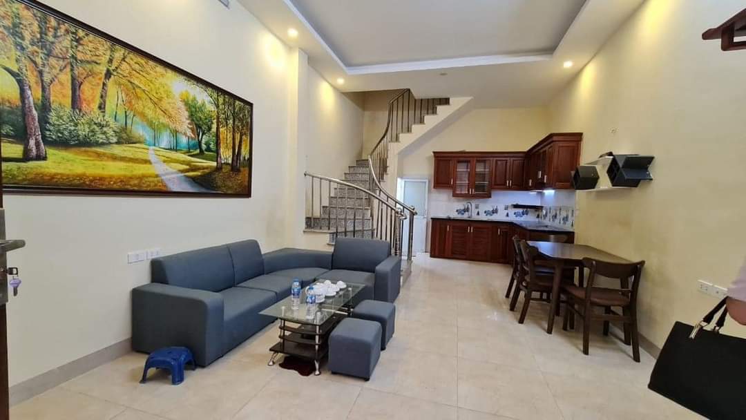 Bán nhà lê lợi,gần chợ Hà Đông,nhà đẹp ở ngay,ngõ xe ba gác vào.33m2×2 tầng,mặt tiền:4,3m