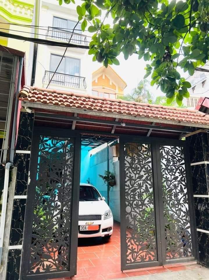 Bán nhà Ngọc Thụy, Long Biên, lô góc 70m x 5 tầng, gara ô tô, thang máy, chỉ 7 tỷ.