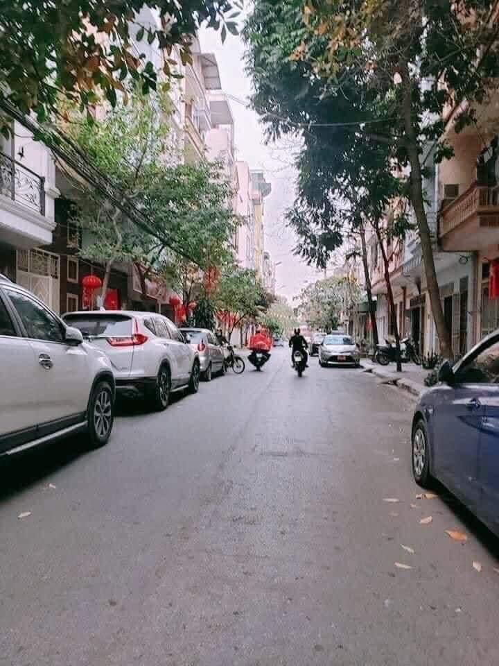 NHÀ QUANG TRUNG, PHÂN LÔ, Ô TÔ TRÁNH, 42m, Nhỉnh 7 tỷ.