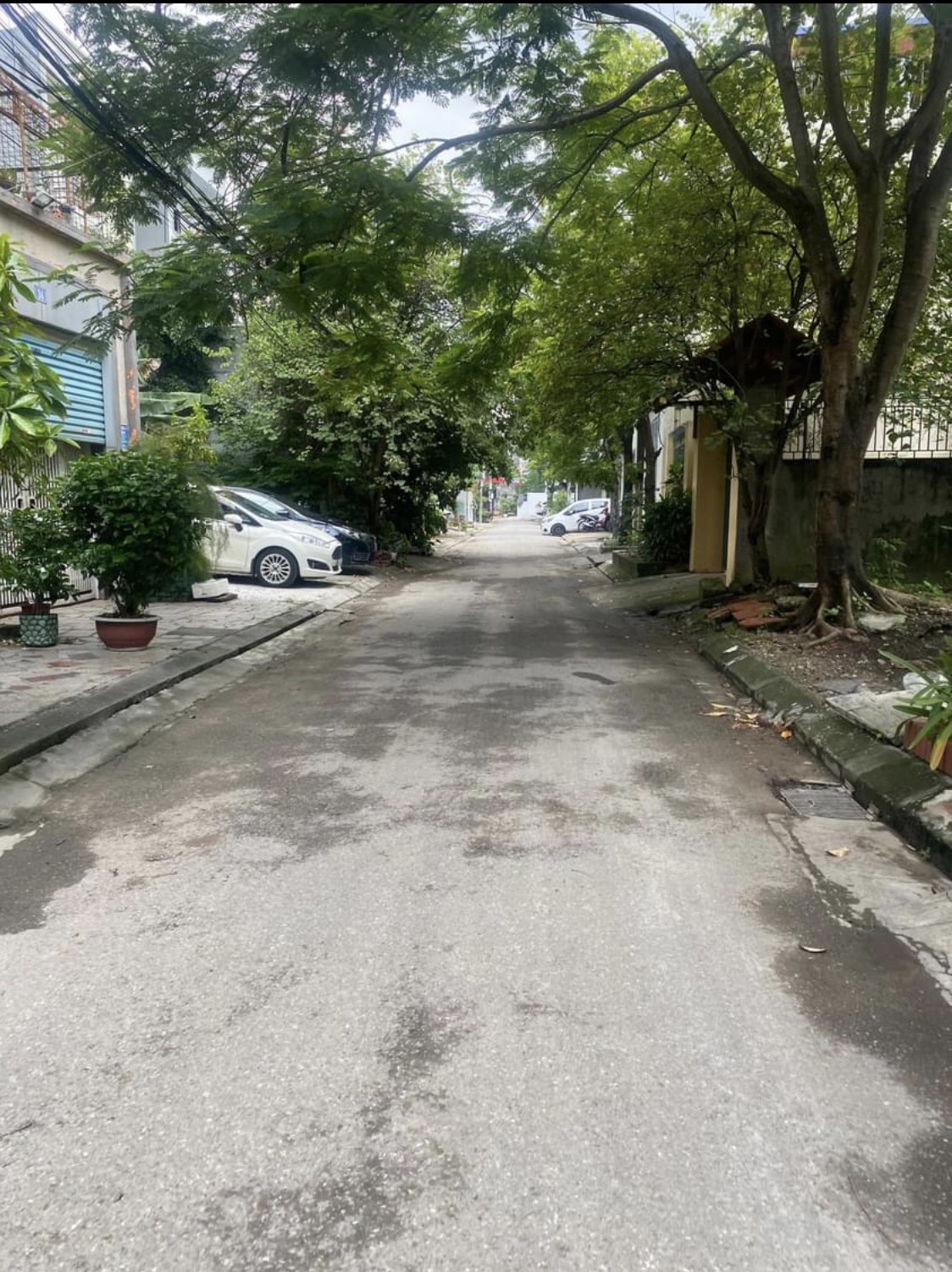 Rẻ Nhấc Người, Nhà Văn Quán Yên Phúc, 30m, ô tô tránh, nhỉnh 5 tỷ.