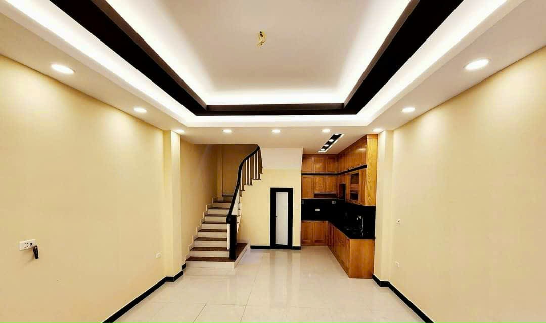 BÁN NHÀ TỪ LIÊM - MỚI ĐẸP Ở NGAY - GẦN ÔTÔ - TIỆN ÍCH - 4.15 TỶ