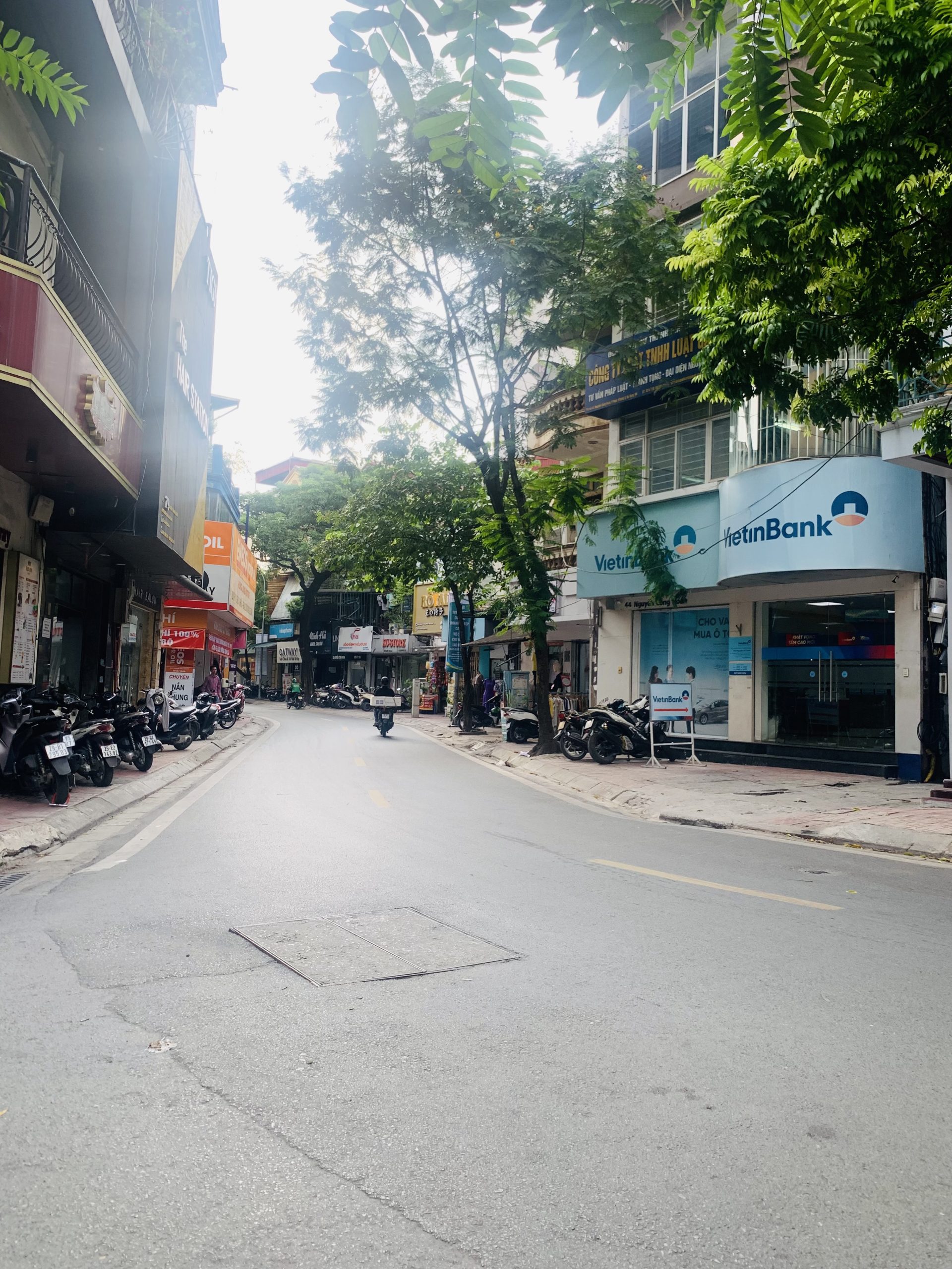 Bán Nhà Phố Nguyễn Công Hoan, Ba Đình. Diện Tích 132m2 x 5 Tầng, Mặt Tiền 10m, Oto Tránh, Ở Sướng. Giá 28.9 Tỷ.