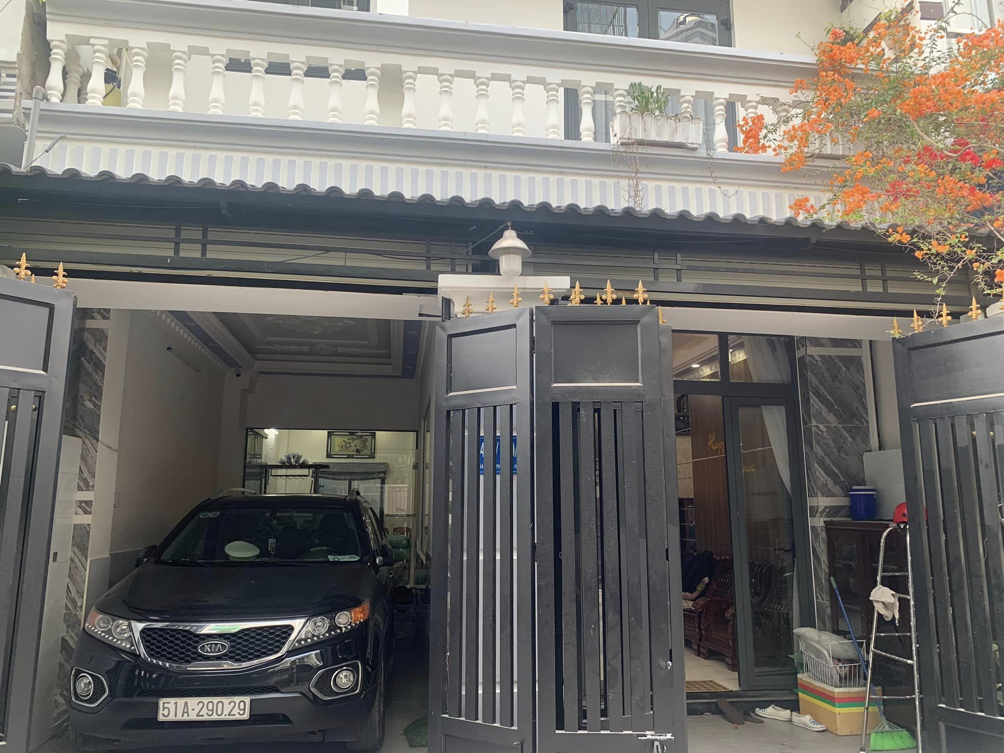 GIÁM ĐỐC AGRIBANK ĐỔI NHÀ TO-BÁN GẤP NHÀ ĐẸP SÂN VƯỜN MINI- 85m2- LÊ VĂN LƯƠNG-NB.