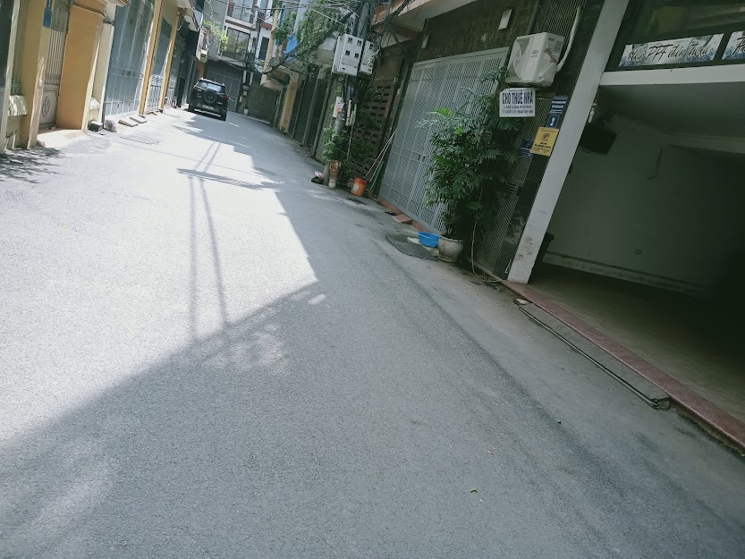 Bán nhà Nguyễn Trãi phân lô ô tô tránh KD cách mặt phố 20m, 85m MT 5.5 hơn 9 tỷ.