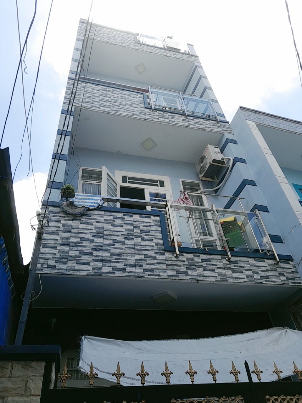 Nhà Bán 4 Tầng 50m2 Bình Đông Quận 8 Giá chỉ 3.8 Tỷ ở ngay.