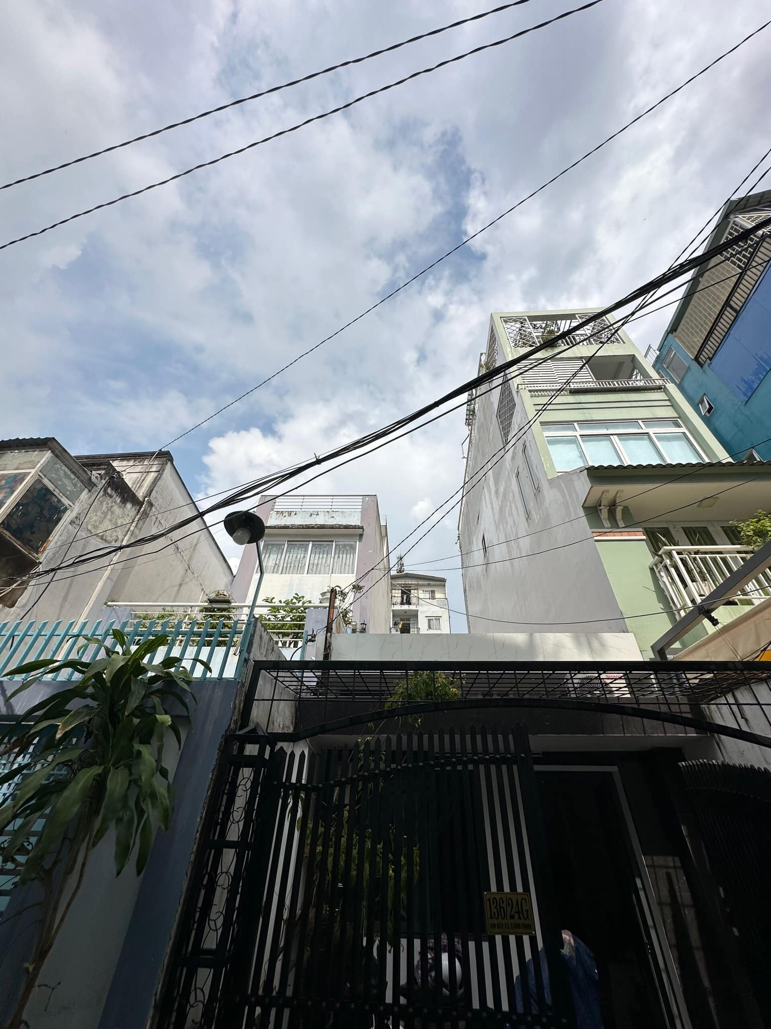 KHU ẨM THỰC VẠN KIẾP BÌNH THẠNH - 75M2 - Ô TÔ VÀO NHÀ - Ở VÀ KD - 9.6 TỶ