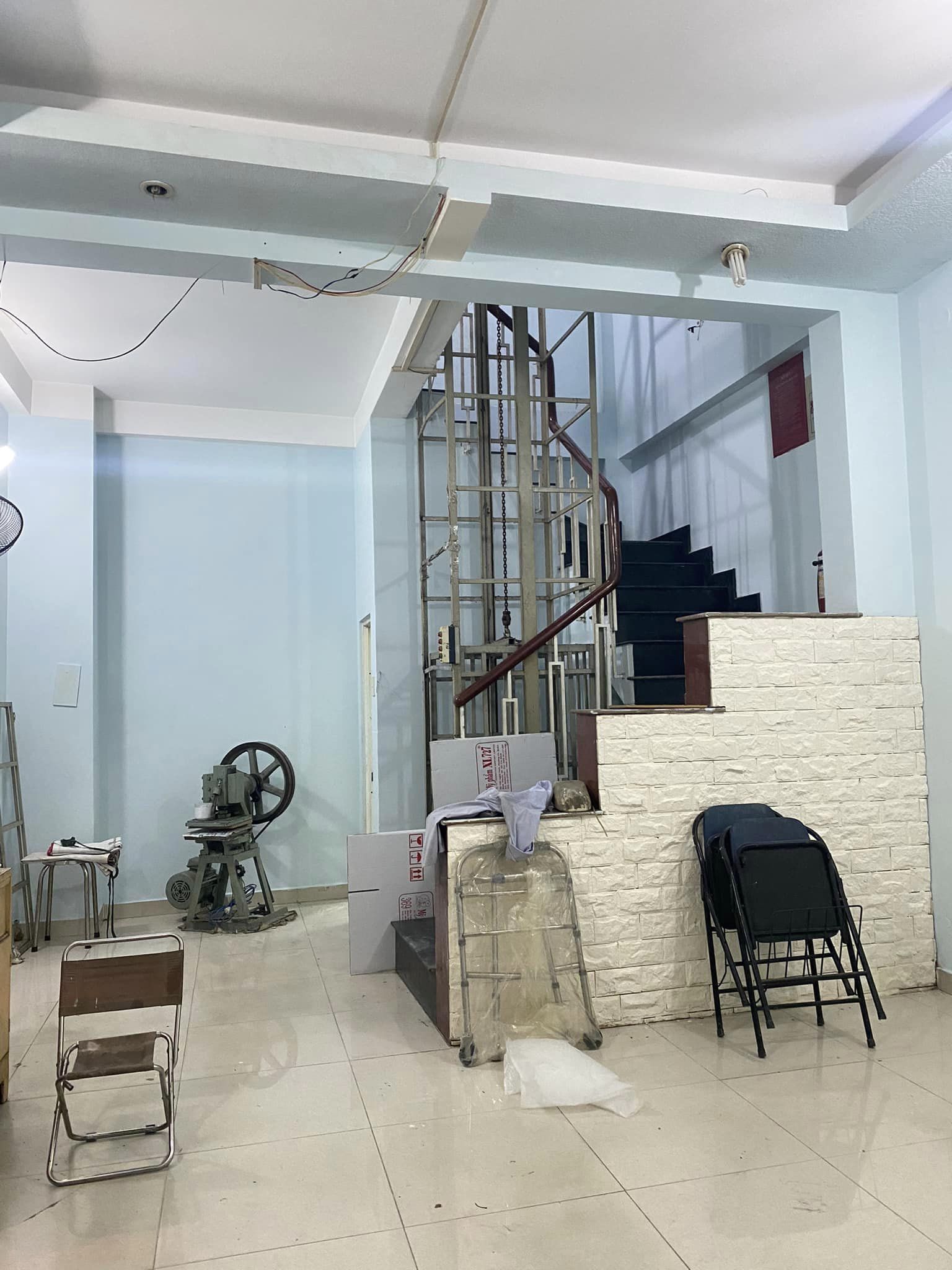 NHÀ ĐẸP ĐINH BÔ LĨNH - 5 TẦNG-HẺM 8M - KHU DÂN TRÍ LỊCH SỰ - 4,8 TỶ'