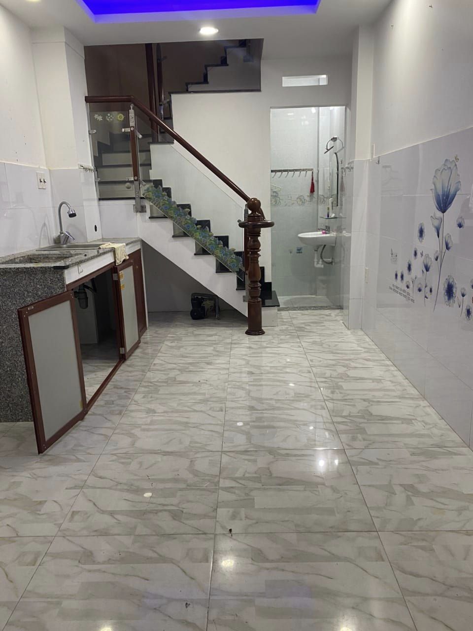 NHÀ ĐẸP 5 TẦNG TRẦN QUANG DIỆU - TRUNG TÂM QUẬN 3 - CHỈ 4.55 TỶ.