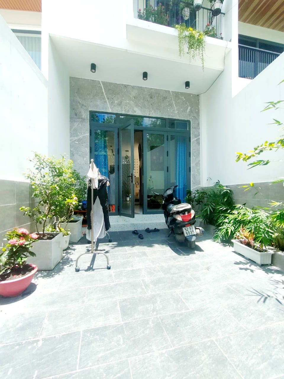 NHÀ MỚI ĐẸP NGUYỄN VĂN LƯỢNG - XE HƠI VÀO NHÀ - 4 X 14- 5.2 TỶ.