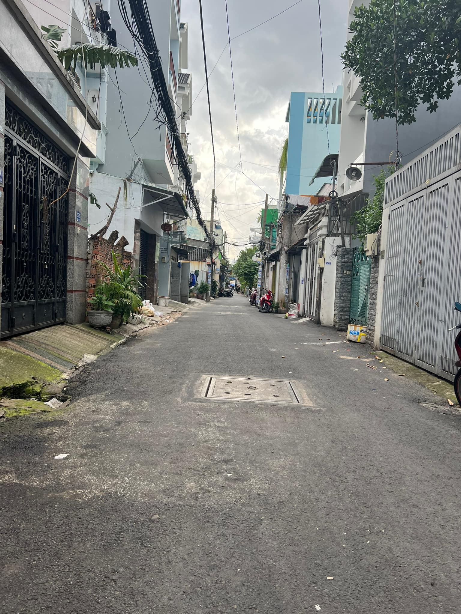 NHÀ NGUYỄN TƯ GIẢN- 2 TẦNG -DIÊN TÍCH 115M2- 4X 28 CHỈ 80 TRIỆU/M2- GIÁ 9.3 TỶ