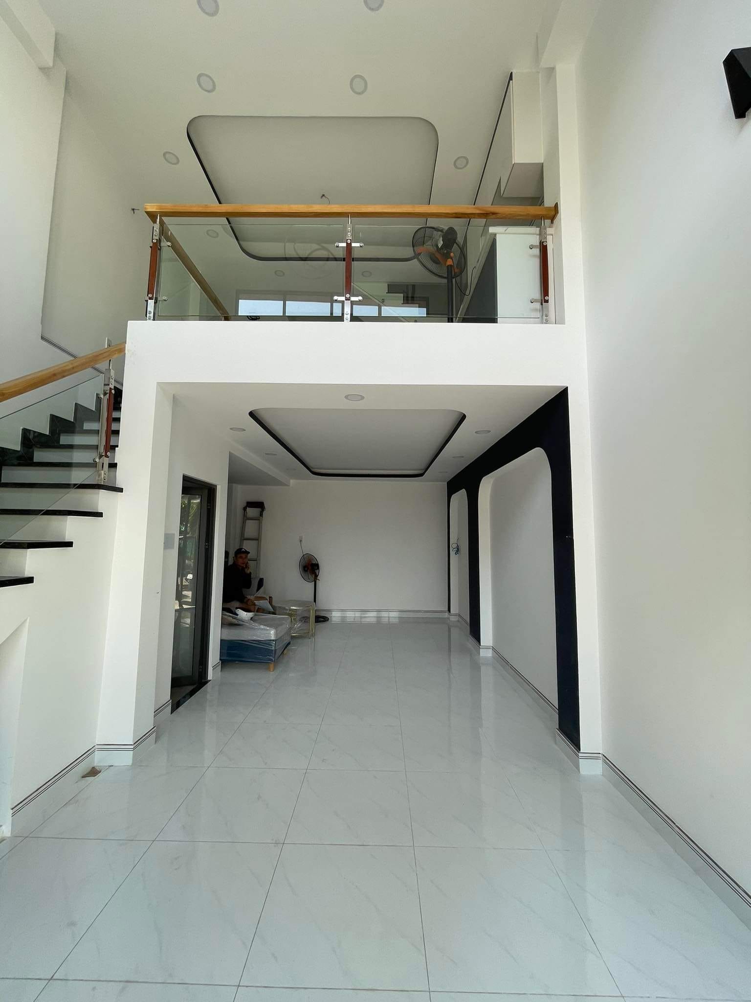 CHỈ 5.2 TỶ -NHÀ LÊ ĐỨC THỌ MỚI ĐẸP - 37M2 - 5 TẦNG - SỔ VUÔNG VỨC - VÀO Ở NGAY -.