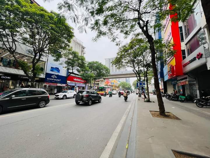 280m2