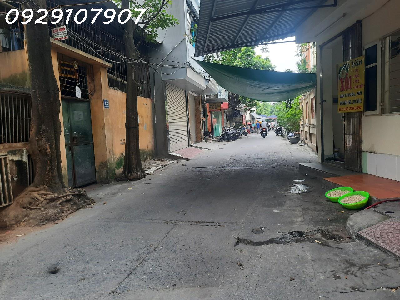 Siêu Phẩm Phố Yên Hòa- Nhà Đẹp- An Ninh Tốt- S 48m2 4 Tầng 4 Ngủ - Vài Bước Ra Đường.