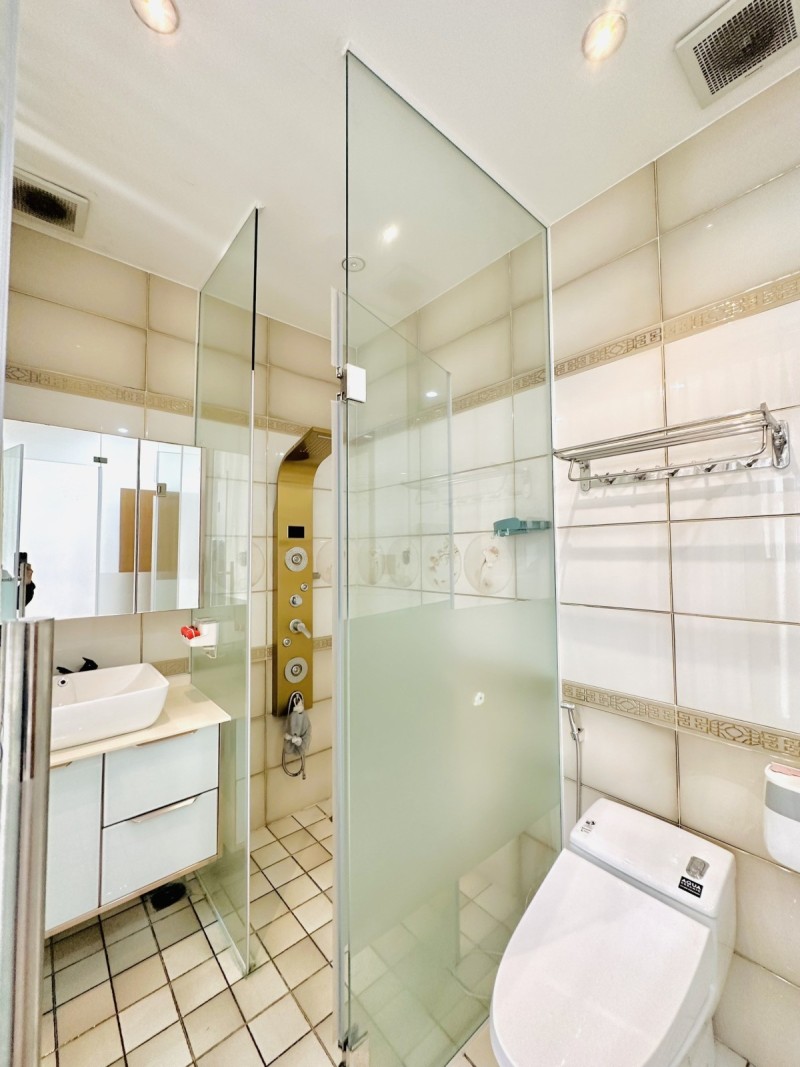 Bán Nhà MT Kinh Doanh 4 Tâng Đẹp Long Lanh, Trịnh Đình Thảo Tân Phú Nhĩnh 8 Tỷ.