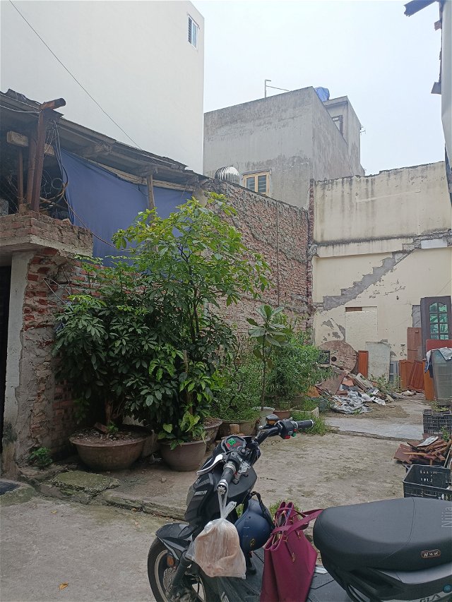 BÁN ĐẤT TỨ HIỆP - THANH TRÌ 30M2, GIÁ 2.4 TỶ TRUNG TÂM HUYỆN THANH TRÌ, HIẾM