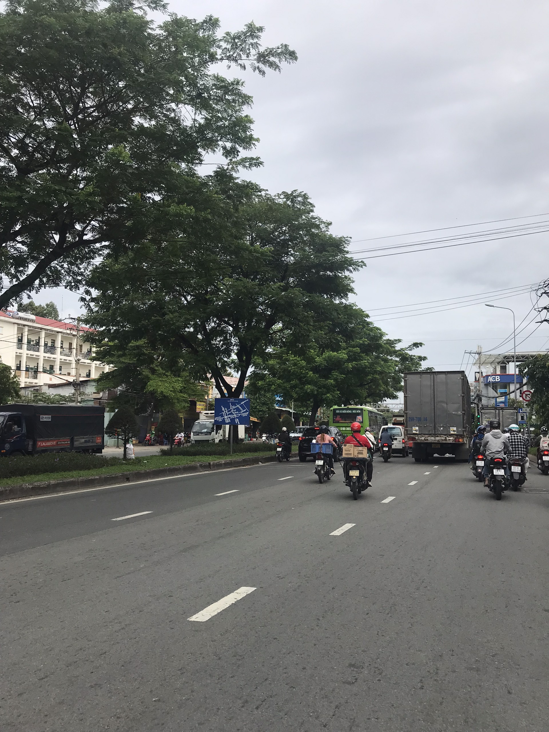 BÁN NHÀ TIỆN KD SÁT MẶT TIỀN QUẬN 12 HƠN 3 TỶ 79M2 + 2 LẦU.