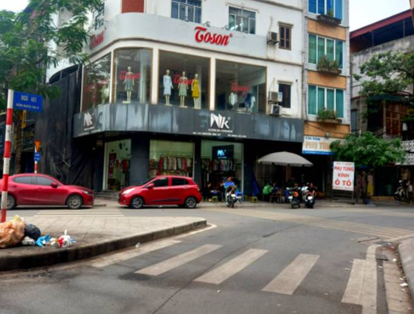 Căn nhà số 5 ngõ 451 Nguyễn Văn Cừ có lợi thế kinh doanh rất lớn ban-can-nha-so-5-ngo-451-nguyen-van-cu-1