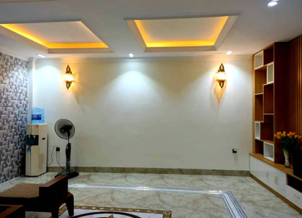 Hình ảnh thực tế căn nhà số 80 ngõ 158 Nguyễn Văn Cừ cần bán ban-nha-can-nha-so-80-ngo-158-nguyen-van-cu-long-bien-1