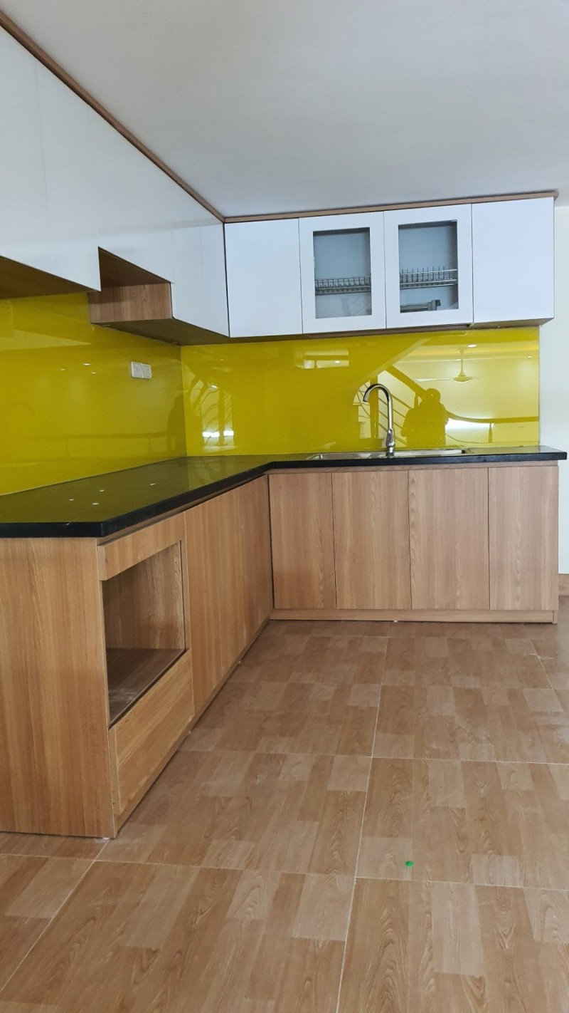 Bán nhà khu Văn Miếu 33m2 5 tầng, nở hậu, lô góc, 5m ra phố, 5.5 tỷ.