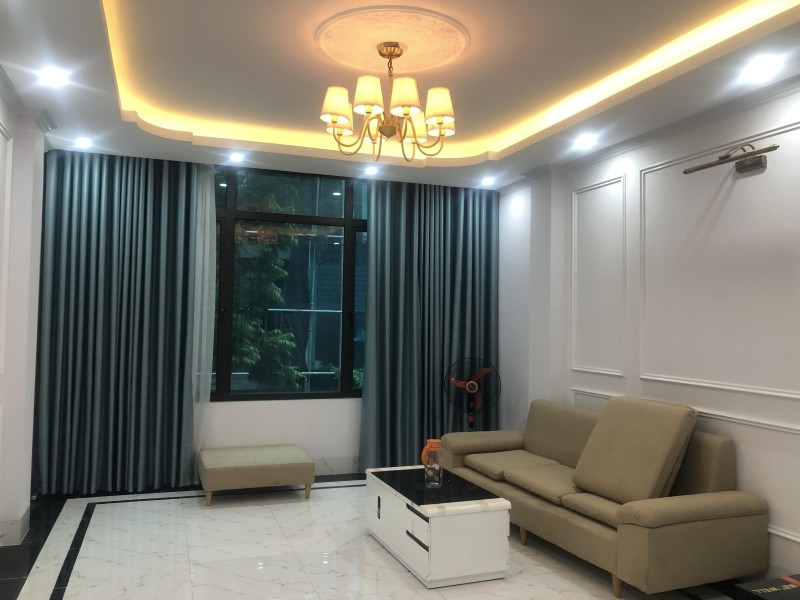 Bán nhà lô góc Xã Đàn 35m2 x 5 tầng, mt 6m, 3 gác tránh, kinh doanh nhỏ, 4.65 tỷ.