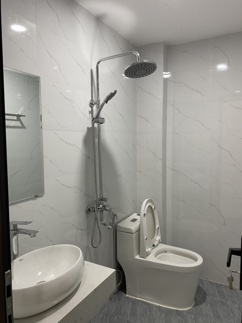 Bán nhà khu Ô Chợ Dừa 45m2 5 tầng, mt rộng 6.5m, ngõ thông tứ tung, 4.9 tỷ.