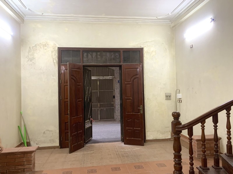 Bán nhà Văn Chương 50m2 3 tầng, 2 thoáng, gần phố, Xe Matiz đỗ, nở hậu, 4.3 tỷ.