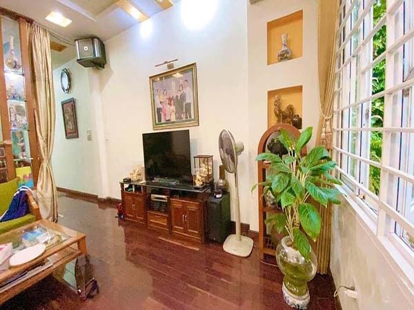 ban-nha-ngo-72-nguyen-trai-4