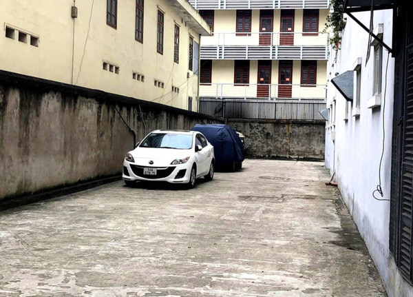 ban-nha-ngo-720-nguyen-van-cu-1