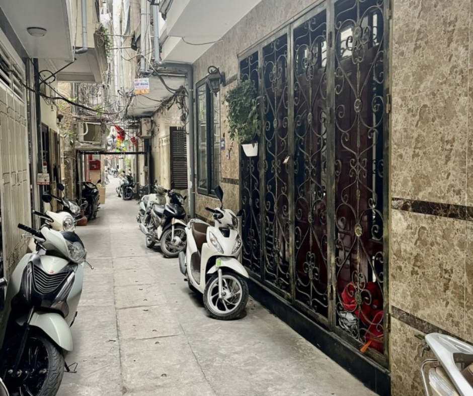 Bán nhà riêng phố Bạch Mai, 4 tầng đẹp, ở ngay. LH: Địa Thủy Sư Trần Thọ.