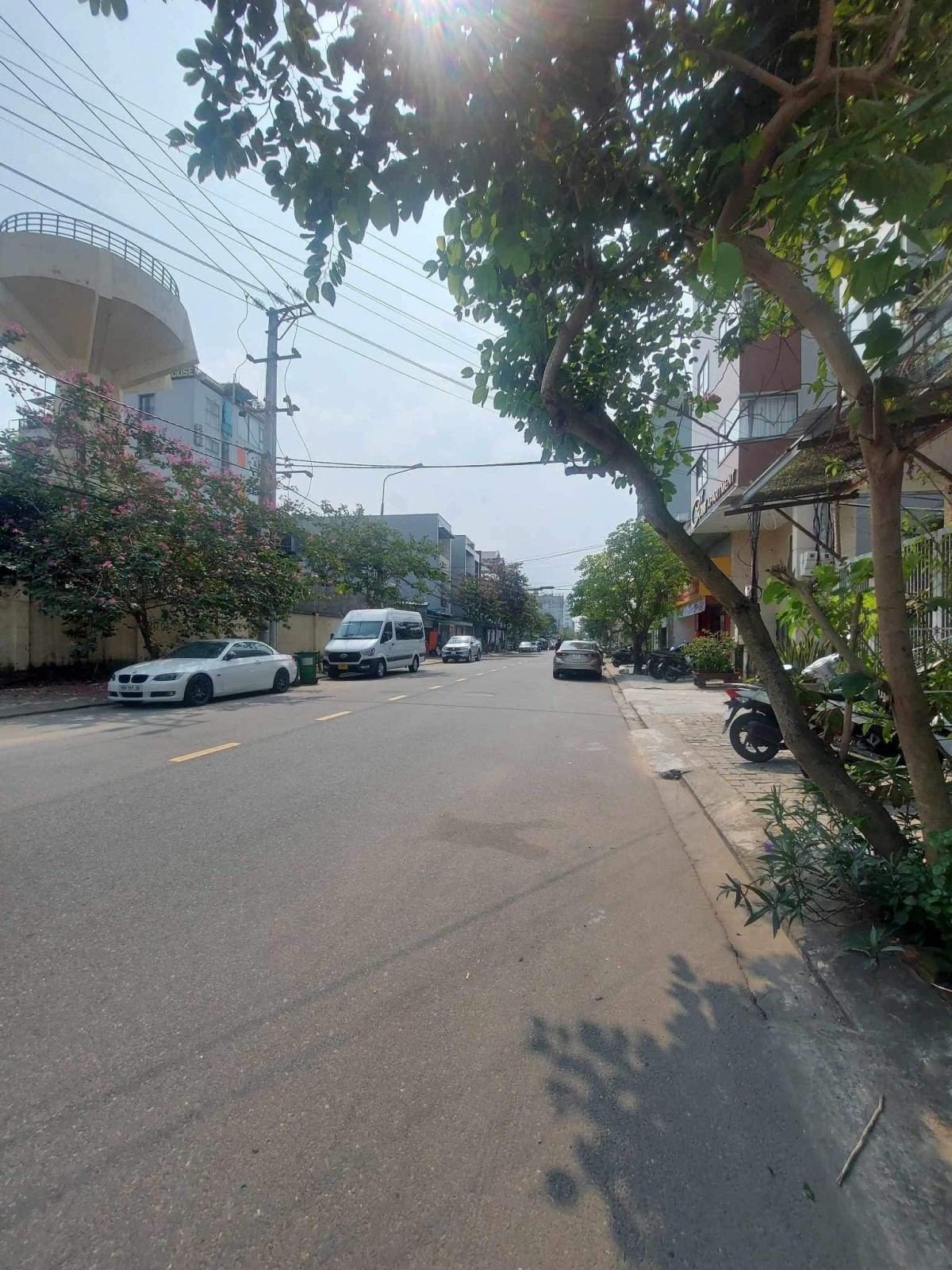 Bán nhà gần biển Mỹ Khê MT Mai Thúc Lân Đà Nẵng 140m2 3 tầng Giá chỉ 1X Tỷ.