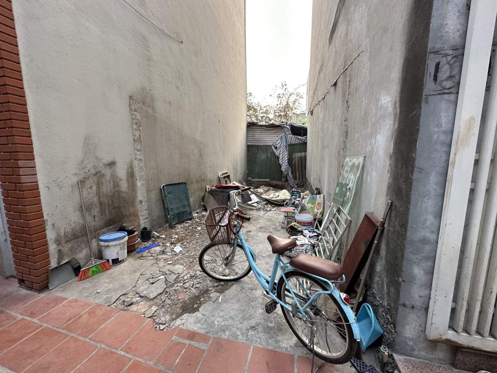 BÁN ĐẤT THẠCH BÀN ( CỔ LINH) 30 M2..MT: 3,5M _ GIÁ ĐẦU TƯ.