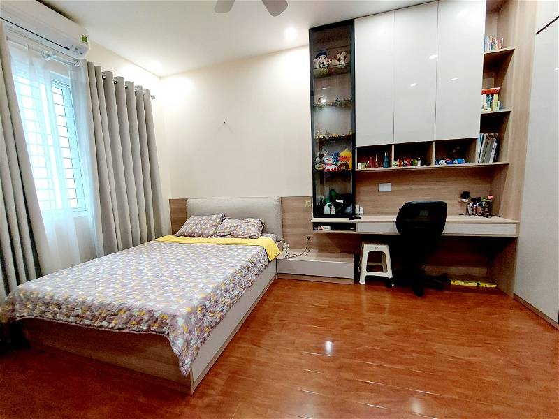 Bán nhà Phố Trung Kính, Cầu Giấy 45 m2, ô tô tránh, ở sướng, kinh doanh đỉnh.