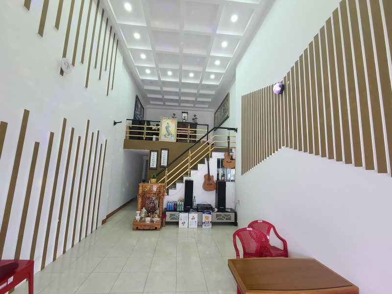 MT Đặng Vũ Hỷ, gần biển, thông Nguyễn Văn Thoại và Võ Văn Kiệt, dt 215m2, giá bank.