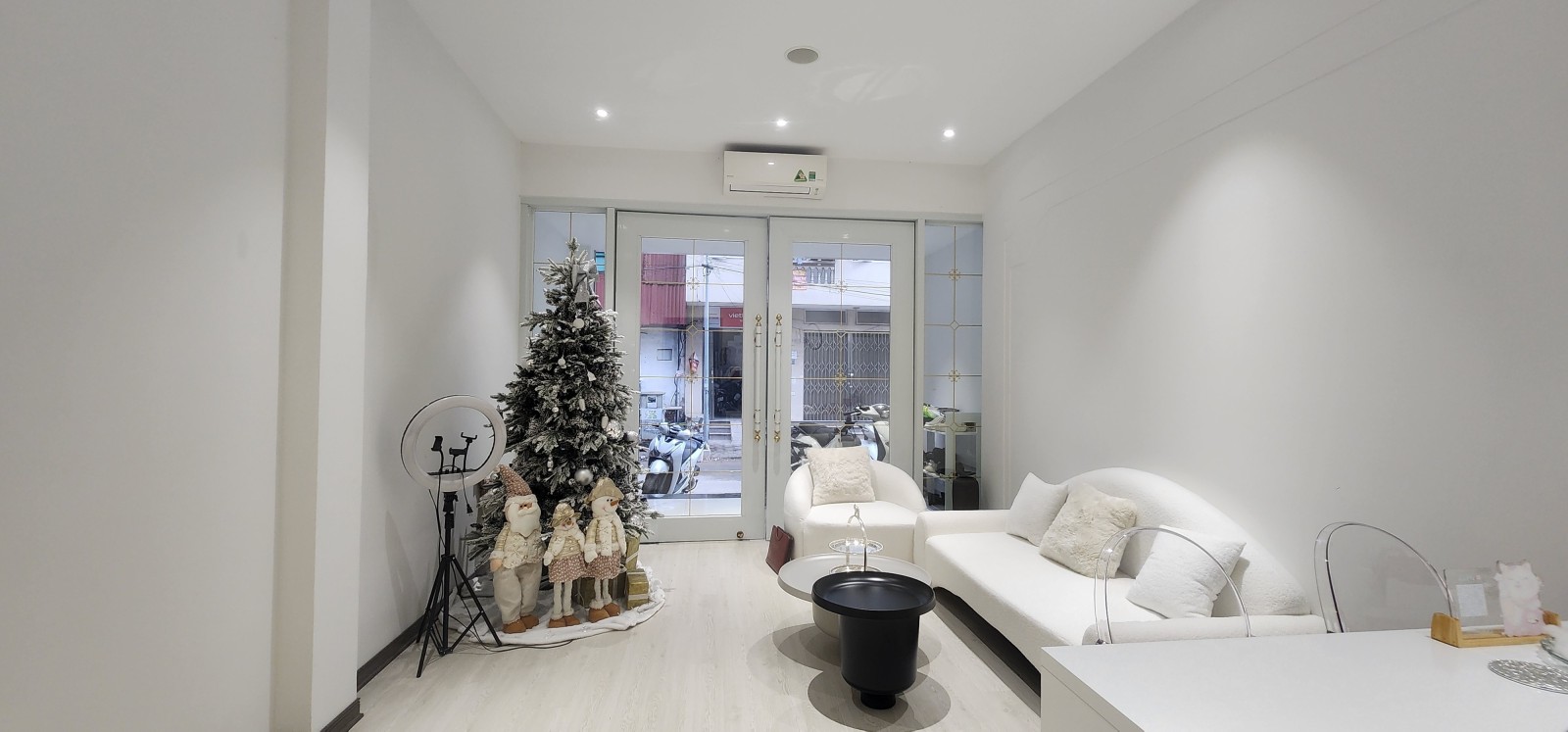 GẤP Bán nhà TRẦN PHÚ, Hà Đông Ô TÔ, L.GÓC, K.DOANH MT5,2mx4T giá rẻ!.