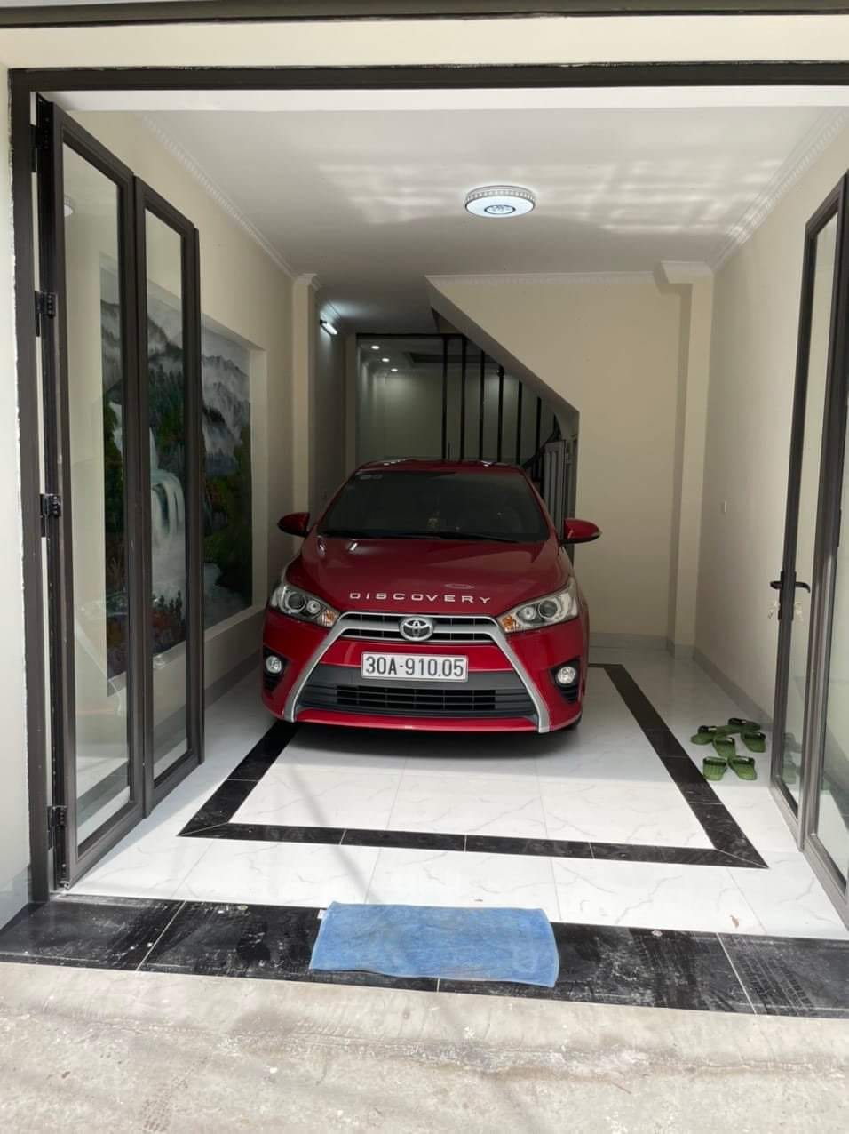 BÁN NHÀ MỚI 5 TẦNG_ LÔ GÓC_ GARA Ô TÔ_ KINH DOANH_TẶNG NỘI THẤT SIN SÒ_ 38M2 X 5 TẦNG CHỈ HƠN 5 TỶ.