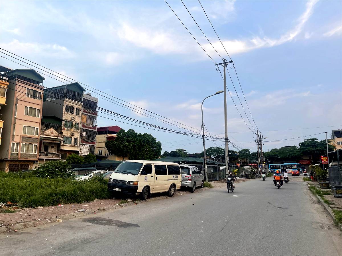 BÁN ĐẤT TẶNG NHÀ THANH TRÌ PHAN TRỌNG TUỆ 30M2, 3 TẦNG, MT 4 MÉT, GIÁ 2.9 TỶ - KHU PHÂN LÔ.