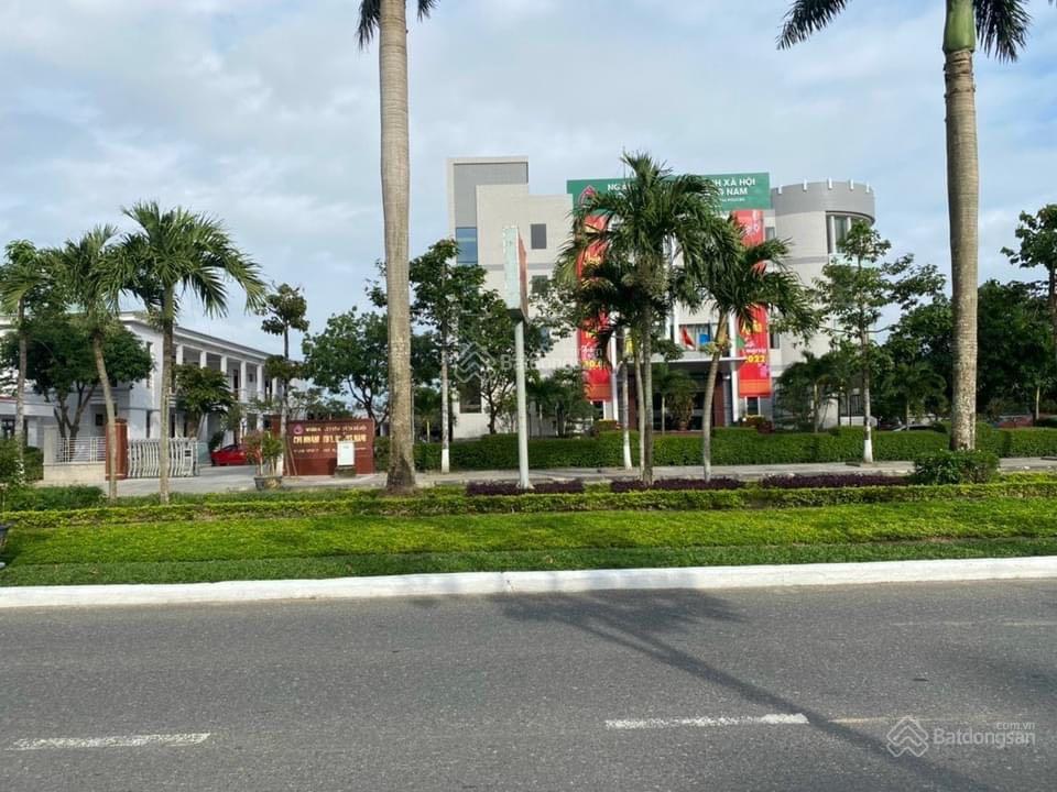 Đất vị trí siêu hiểm trung tâm hung vương tam kỳ giá chỉ 30tr/m2.
