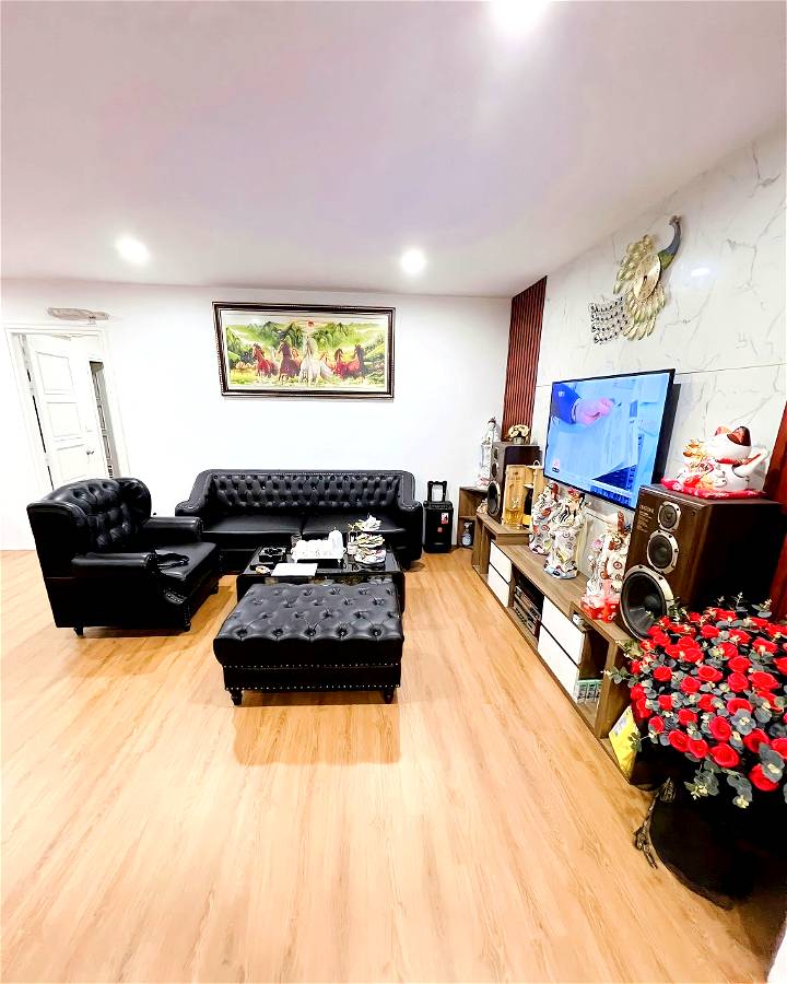 Bán nhà Phố Trung Kính, Cầu Giấy 54 m2, mt 5m, ô tô tránh, ở sướng, kinh doanh đỉnh.