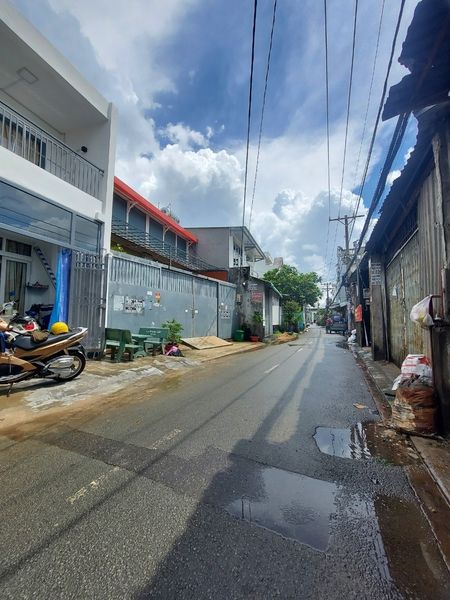 Hẻm / Lê Đình Cẩn,Tân Tạo, Bình Tân /Đã Giảm 500tr Mua, Nhanh Trong Tuần/ Chỉ có 3,6 tỷ còn 3,1 tỷ.