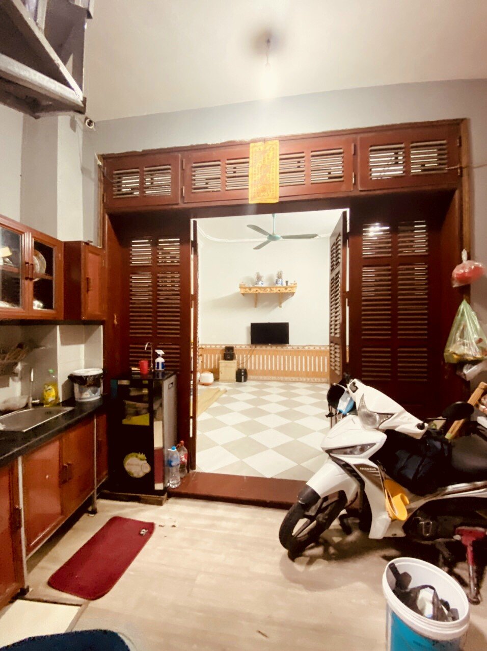 Hiếm! Bán nhà Lê Quang Đạo - Mỹ Đình 4 tầng, sổ nở hậu đúng 5m ra ô tô tránh, giá 2.8 tỷ.