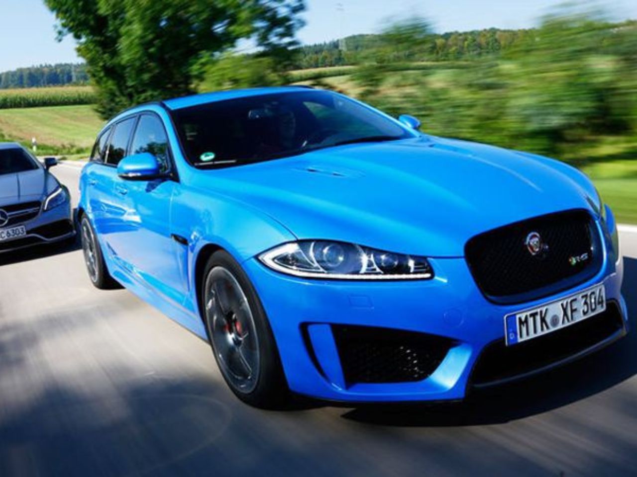 menh-thuy-hop-xe-mau-gi-0