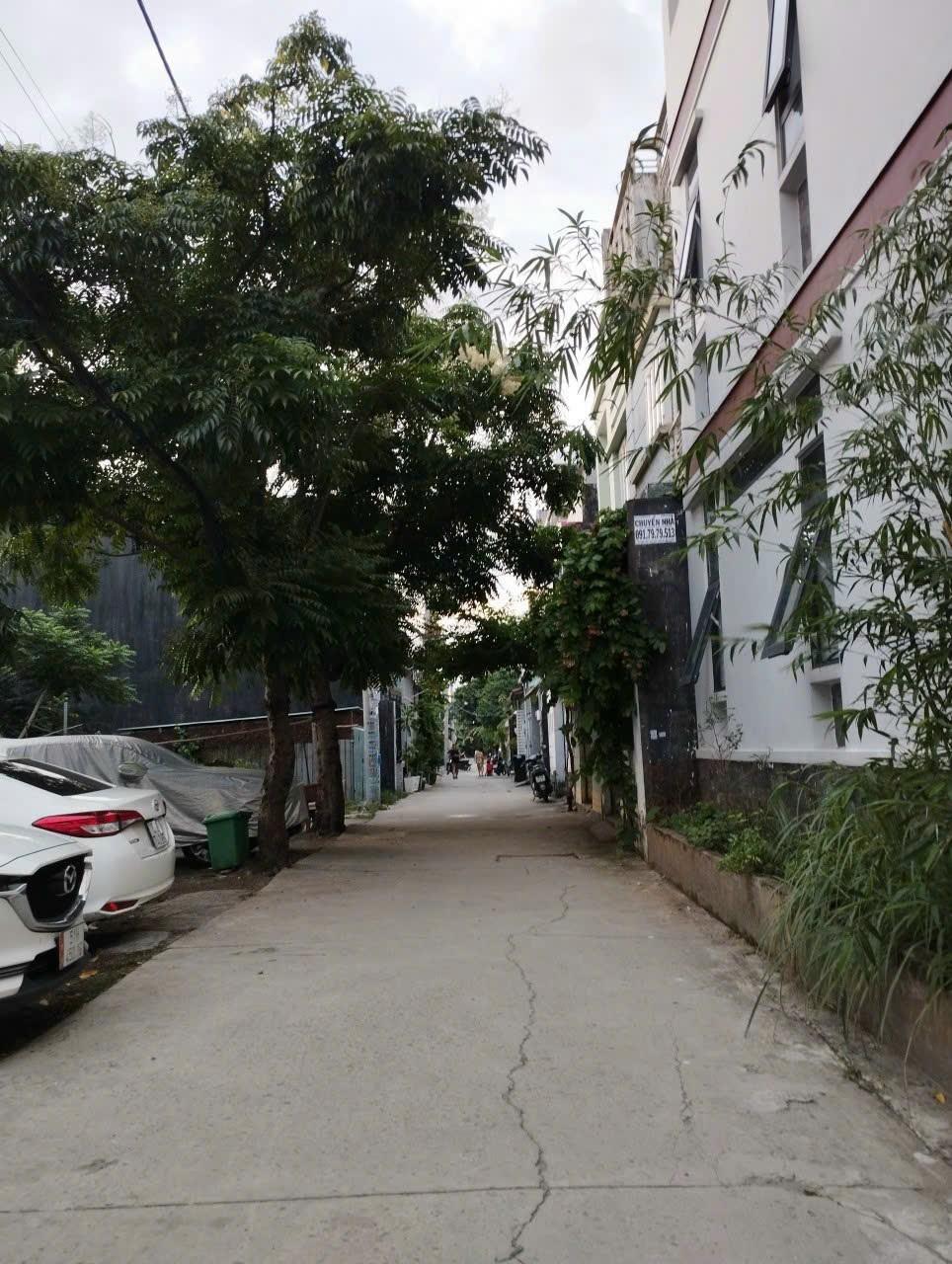 Bán nhà đường số 48 HIệp Bình Chánh 77m chỉ 5 tỷ 100 triệu -xe hơi đậu trong nhà.