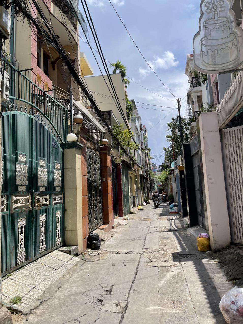 GIÁ GIẢM 3 TỶ - NHÀ SÁT HXH THÍCH QUẢNG ĐỨC PHÚ NHUẬN- 55m2 - 4 TẦNG BTCT.