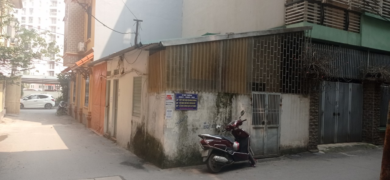 Bán đất Phú Diễn - Lô góc 50m2, mt 8m ô tô 7 chỗ vào đất, ngõ thông, Kdoanh giá hơn 4 tỷ.