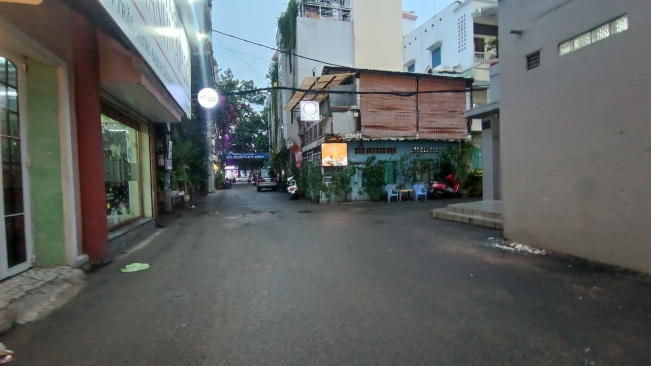 Ngộp Bán Nhà NGuyễn Trãi - Quận 5 - 5 tầng - HXH.