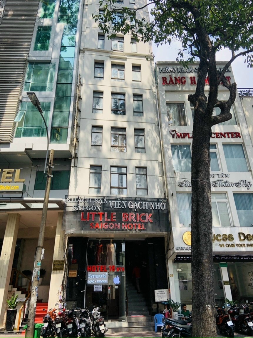 Cần tiền giải quyết công việc nên hạ giá bán gấp nhà ngay góc Út Tịch - Nguyễn Thái Bình DT 4 x 18m, 2 lầu.