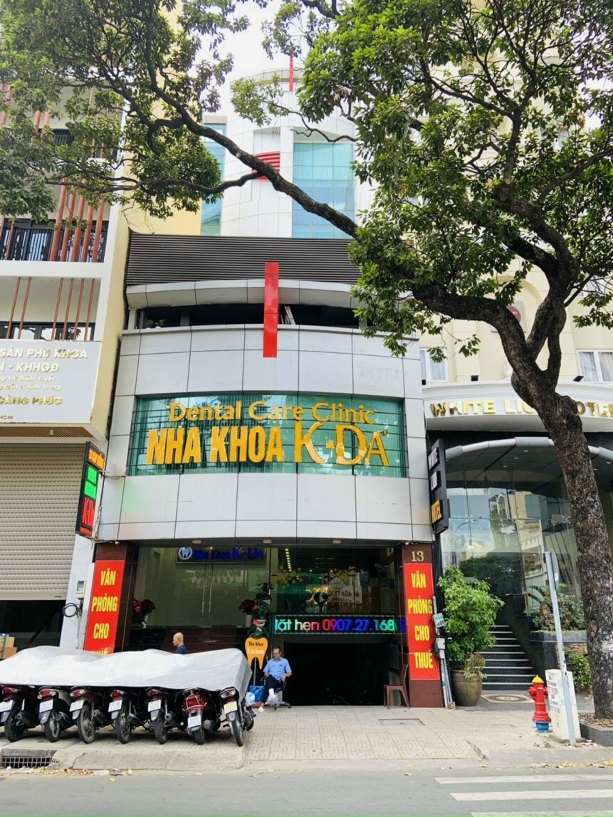 Bán gấp mặt tiền Quận Phú Nhuận, DT 6.4 x 23m, 4 lầu, giá chỉ 25.8 tỷ.